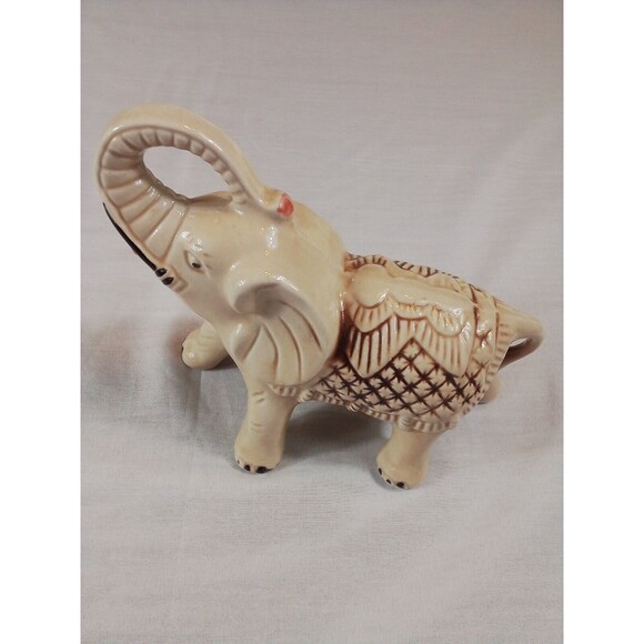 Vintage Ceramic Elephant Figurine Made in Brazil Small Fracture Line Seen In Pic - Picture 11 of 16
